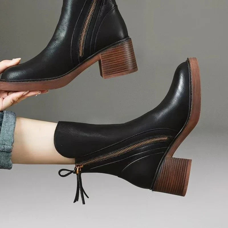 womens-ankle-boots-in-synthetic-upper-with-side-zipper-and-block-heel-9