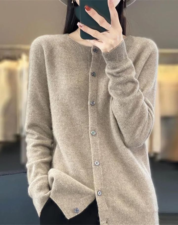 Sweter z wełny merino i kaszmiru idealny na zimowe dni