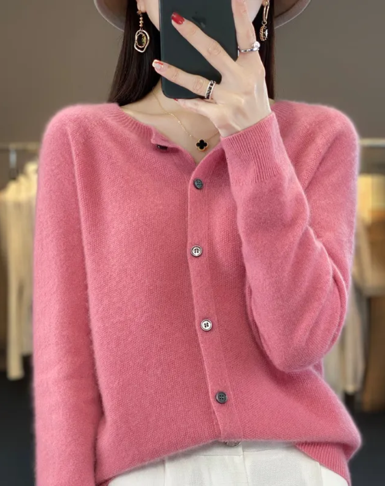 Sweter z wełny merino i kaszmiru idealny na zimowe dni
