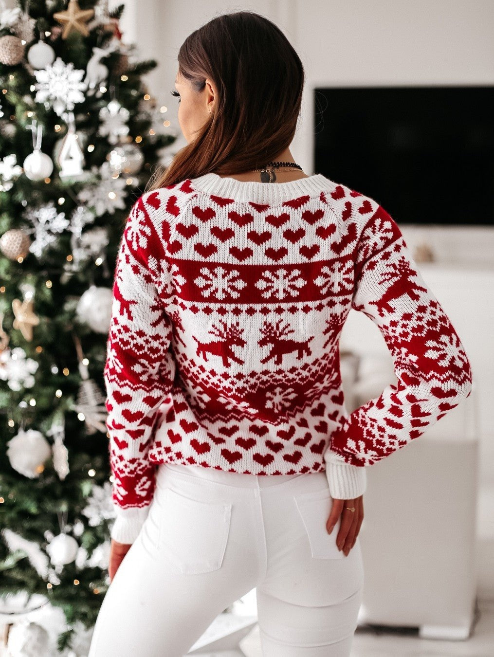 Zimowy sweter damski świąteczny w renifery i płatki śniegu